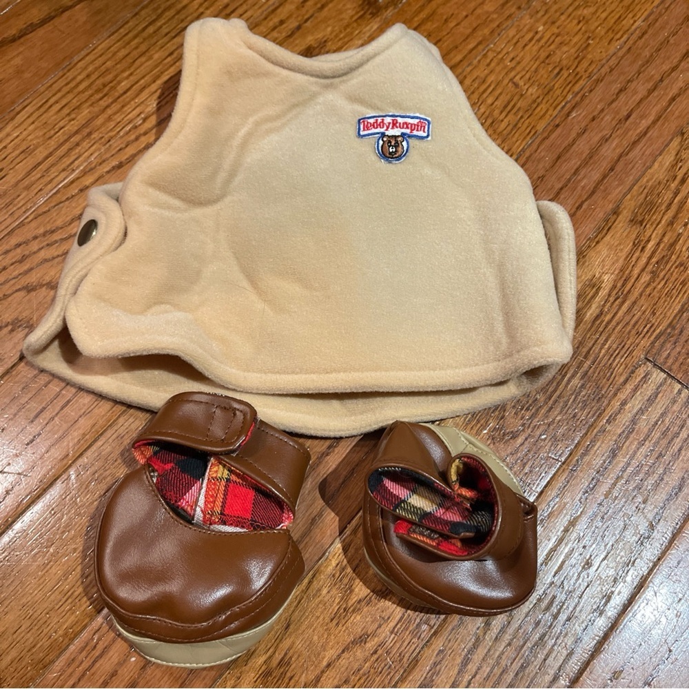 Teddy Ruxpin Tan Vest and Brown Shoes Set